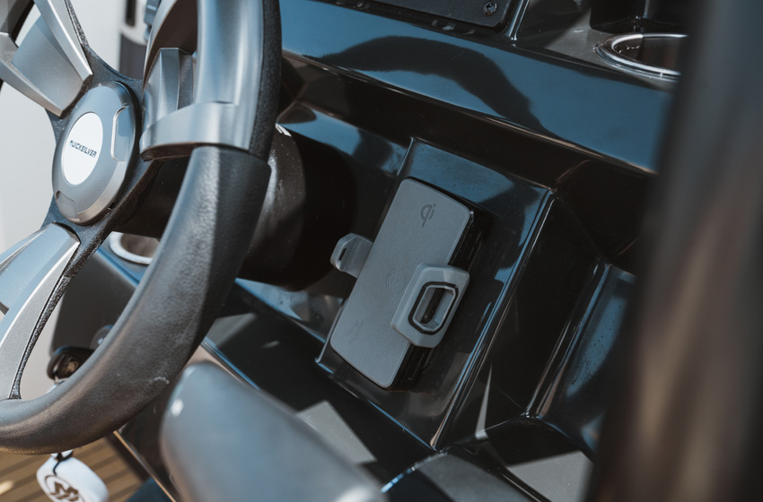Inductive phone charger image