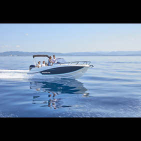 Activ 675 Sundeck