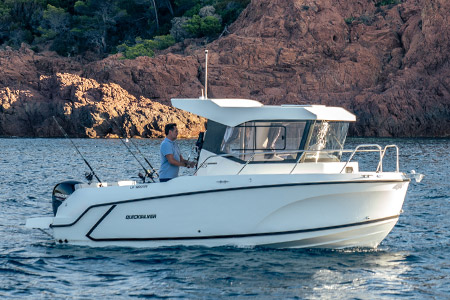 625 Pilothouse Specifications Image