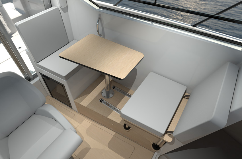 Dinette Seat Configuration (only on the 2 doors version)